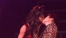 鹿晗爆料接吻视频大全最新,盘点娱乐圈明星甜蜜瞬间